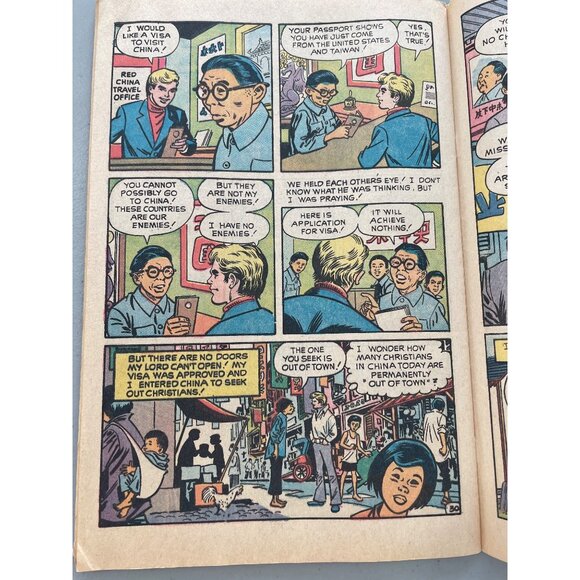 Spire Christian Comics 1972 Christian Comic Book Gods Smuggler Fleming H. Revell - Picture 6 of 6